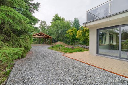 Dom z ogrodem na wynajem - Smochowice - Zdjęcie 2