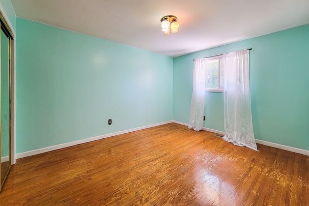 For Lease - 4433 Meadowvale Drive, Niagara Falls, Ontario - Photo 1