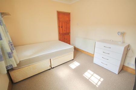 Heidelberg Road, Southsea - Photo 2