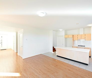 Four Bedroom, 3 Bathroom Townhouse - Photo 1