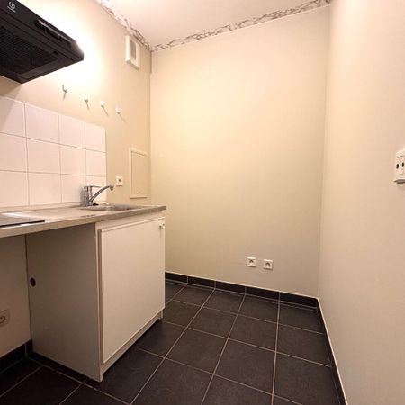 Location Appartement 2 pièces 33m² - Photo 3