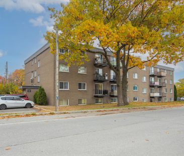3 1/2 - 532 Nadeau, Mont-St-Hilaire - Photo 2