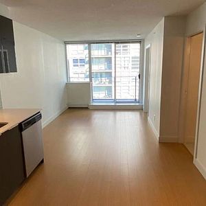 Downtown 1 Bedroom + 1 Den at The Rolston! Parking included! - Photo 2