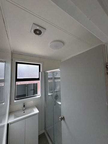 Charming 4BR Home in Otara! - Photo 3