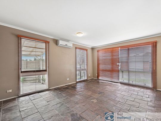 21 Oakwood Drive, Keysborough - Photo 1