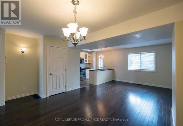 8 AVA COURT - Photo 1