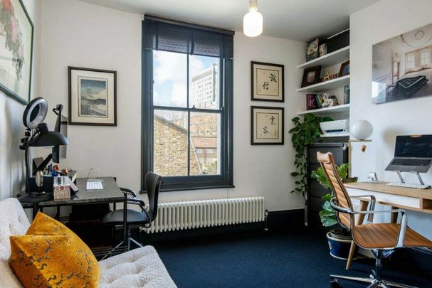 Sidney Square, Whitechapel, E1 - Photo 1