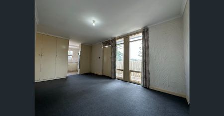 Beachside Living – 2 Bedroom Rental in Prime Glenelg Location - Photo 2