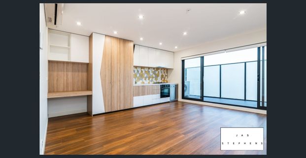 Contemporary, Light-Filled Apartment in the Heart of Footscray - Photo 1