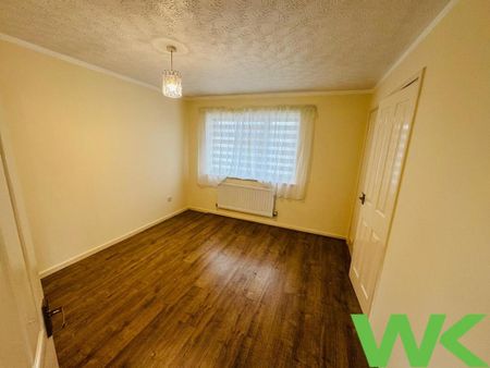 2 bedroom semi-detached house to rent - Photo 4