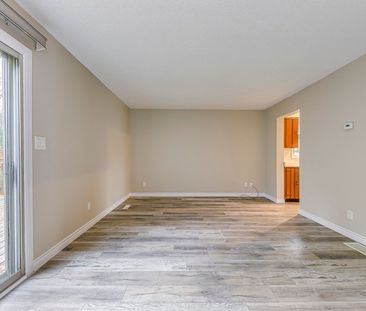 For Lease - 2369 Coldstream Drive, Burlington, Ontario - Photo 6