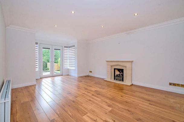 4 bedroom detached house to rent - Photo 1