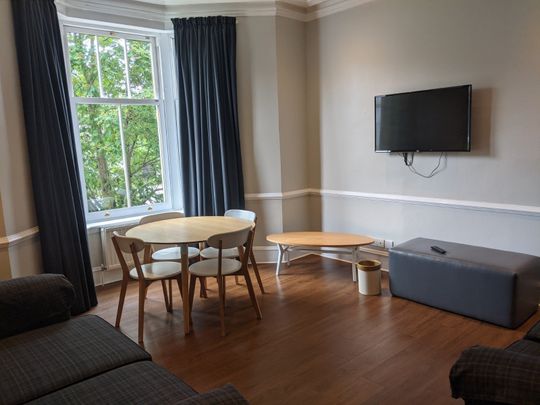 Whitehall Place, Aberdeen - Photo 1