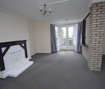 2 bedroom ground floor flat to rent - Photo 2