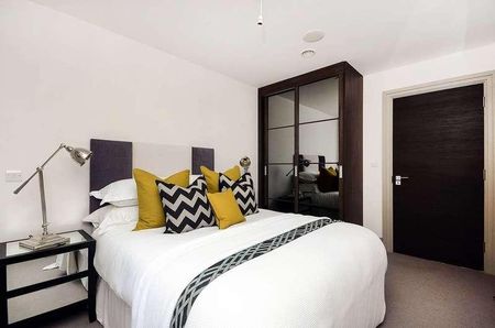 South Wimbledon, South Wimbledon, SW19 - Photo 4