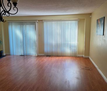 For Lease - 6 Plum Brook Crescent Unit# MAIN & 2ND FLR, Toronto, On... - Photo 1