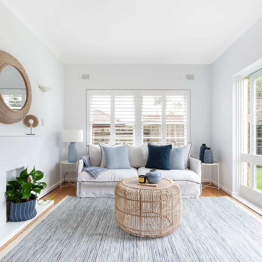 Bright and Light Art Deco Apartment - Photo 1