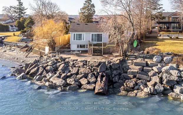 For Lease - 18 1/2 Lakeshore Drive, Hamilton, Ontario - Photo 1