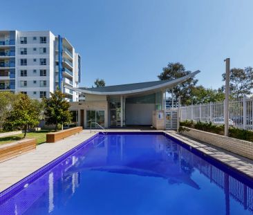 Elevated Luxury Living in Belconnen's Prestigious Oracle Complex - Photo 5
