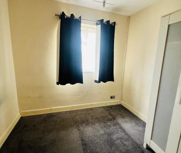 1 bedroom in a flat share to rent - Photo 1