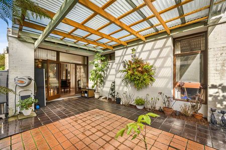 357 Napier Street, Strathmore VIC 3041 - Photo 2