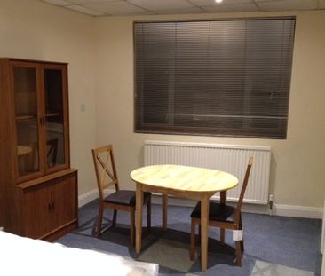 Studio Flat, Homecroft Rd, N22 - Photo 1