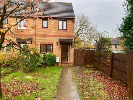 2 bedroom semi-detached house to rent - Photo 4