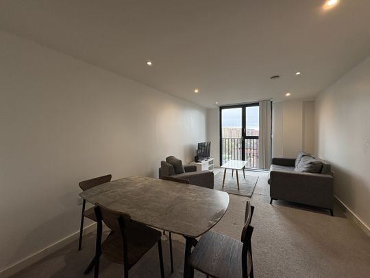 1 Bed Flat, Lydia Ann St, L1 - Photo 1