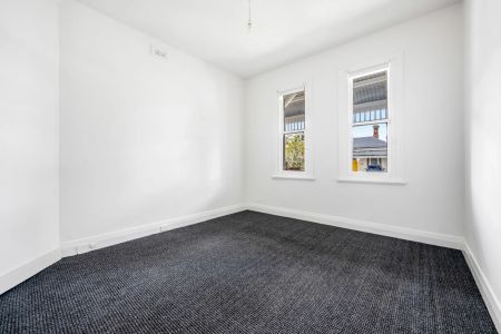 Move-In Ready 2-Bedroom Home in Prime Brunswick West Location - Photo 3