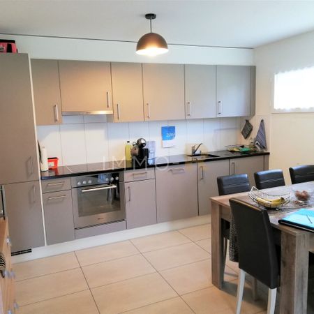 2.5-room apartment in a 3-apartment house - Photo 3