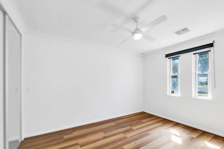 Updated family home in ideal location - Photo 4