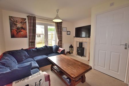 3 bedroom terraced house to rent - Photo 2