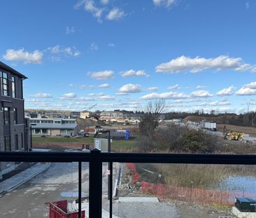 For Lease - 51 Harold Wilson Lane Unit# Upper, Richmond Hill, Ontario - Photo 4