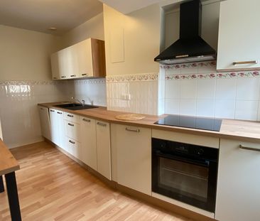 Location Appartement 3 pièces 91m² - Photo 3