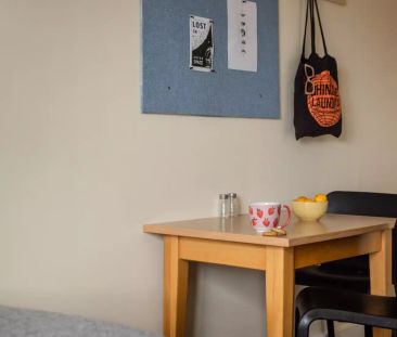 Bronze Studio - Photo 2