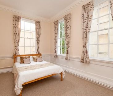 Bath, Somerset, BA1 - Photo 3