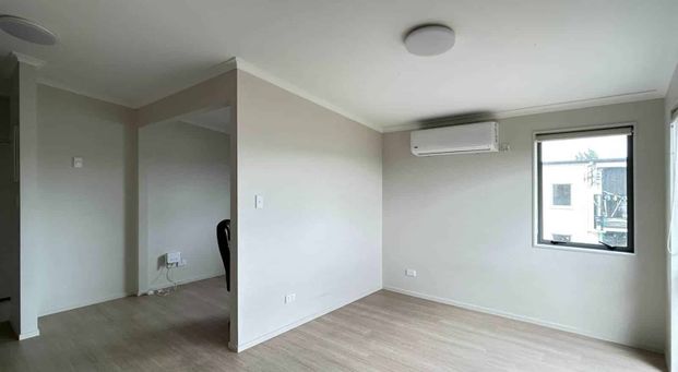Modern One Bedroom Apartment - Photo 1