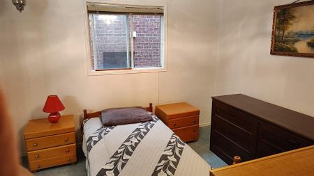 For Lease - 3050 Olympus Mews Unit# Main Floor, Mississauga, Ontario - Photo 4