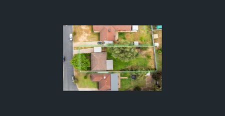 Well-Presented 3-Bedroom, 1-Bathroom Home - Photo 3