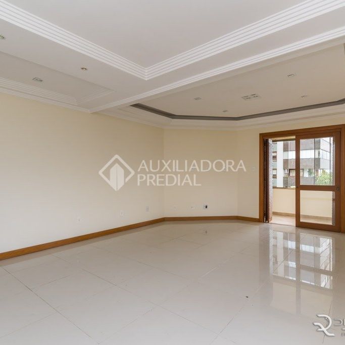 Apartamento com 3 quartos e 177m² para alugar em São João, Porto Alegre. - Foto 1