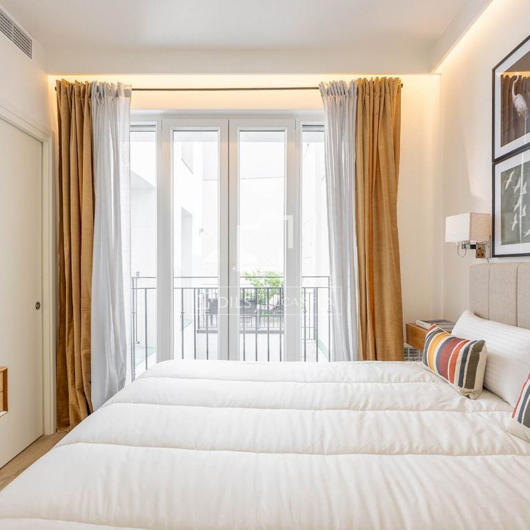 Luxury Flat for rent in Madrid, Spain - Photo 1