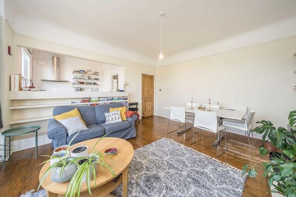 2 bedroom flat to rent - Photo 1