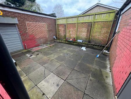 5 bedroom terraced house to rent - Photo 2