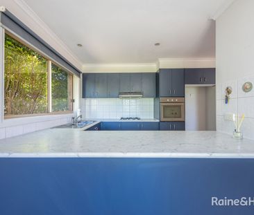 Fantastic Home In The Ashfield Estate! - Photo 4