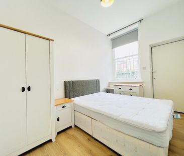 2 Bed Flat, Rosslyn House, SW2 - Photo 4