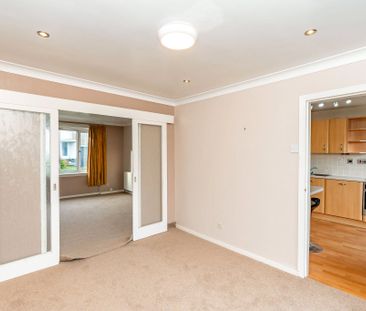 3 Woodhall Grove - Photo 5