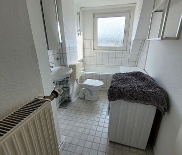 GEMÜTLICHE 2-Zimmer-Wohnung - HELL UND LUFTIG! 2.OG - Foto 2