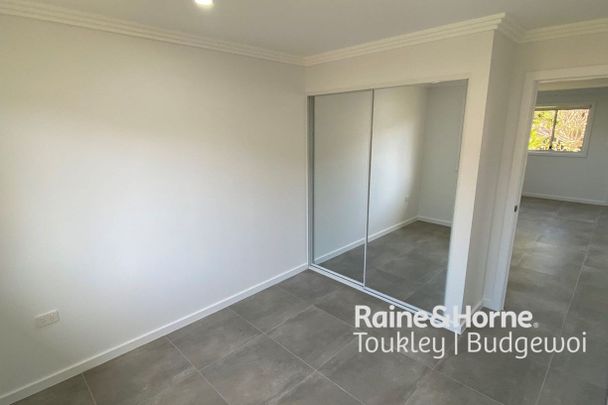 Modern & Private Granny Flat! - Photo 1