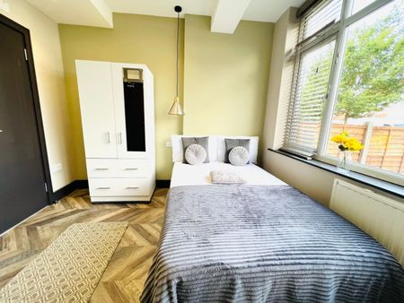 Room in a Shared House, Hawkhurst Road, SW16 - Photo 3