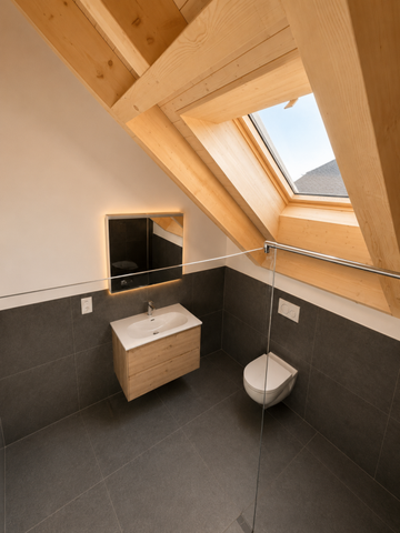 2.5-Zimmer-Dachwohnung nord an zentraler Lage zu vermieten - Foto 2